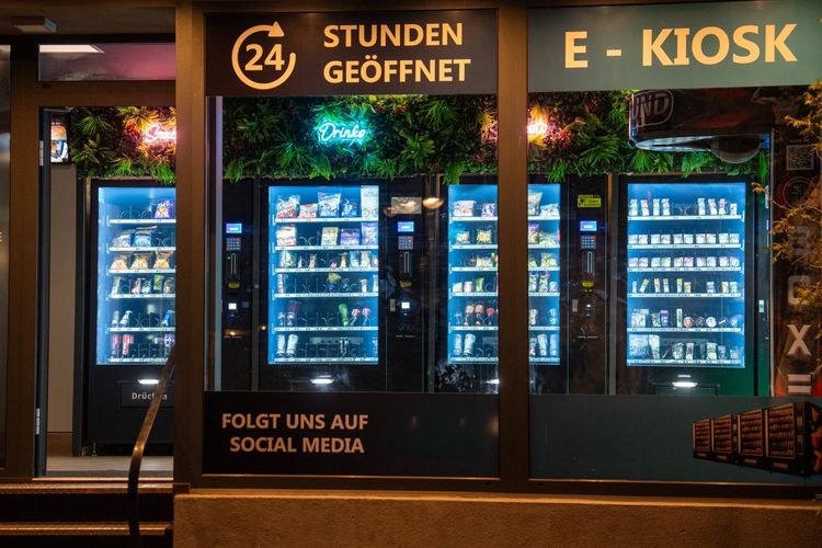 Sonntags und nachts verkaufen: was Automaten dürfen